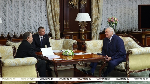 О близости с Россией, политике Трампа и Совете мира. Лукашенко ответил на фейки и конспирологию