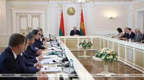 Лукашенко о складских запасах: надо идти в другие страны, нельзя сидеть на одном-двух рынках