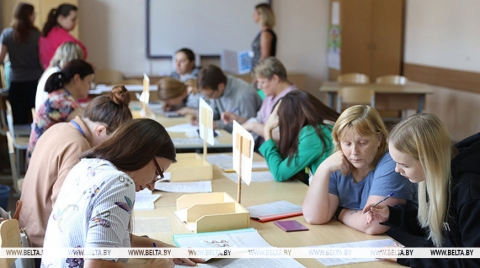 Колледжи Беларуси начинают прием документов на уровень среднего специального образования