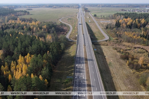 Лукашенко: Беларусь сможет реализовать все проекты по развитию дорожной инфраструктуры