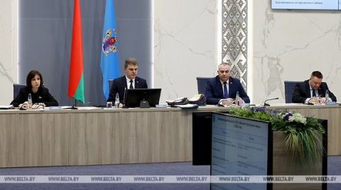 Кочанова: ассортиментный перечень товаров на полках магазинов будет строго отслеживаться