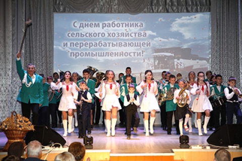 Лучших представителей сельского хозяйства и&nbsp;перерабатывающей промышленности АПК чествовали в&nbsp;РЦК 8&nbsp;ноября