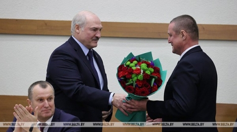 Лукашенко: Могилевская область ощутимо прибавила под руководством Леонида Зайца
