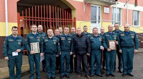 Климовичским спасателям вручили заслуженные награды